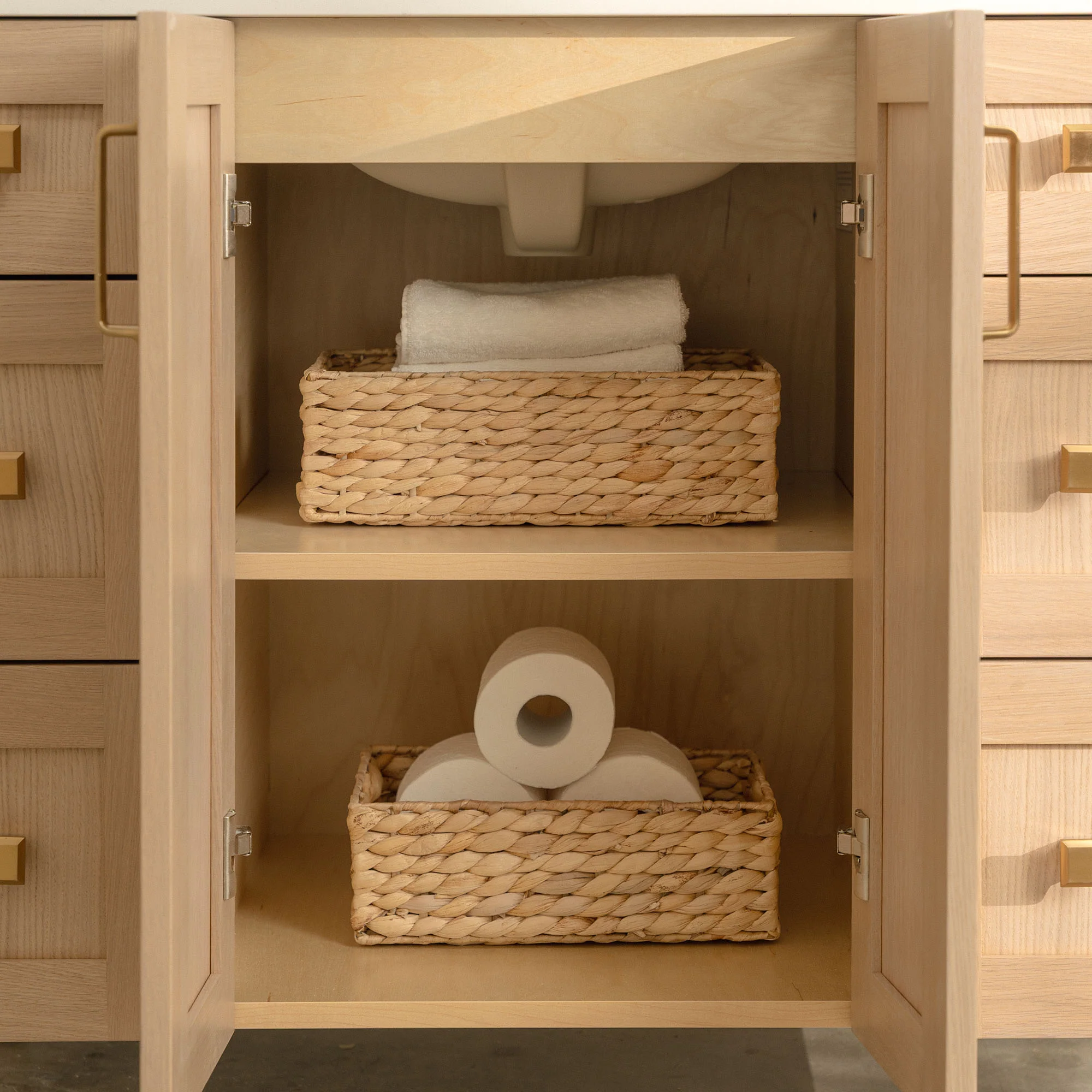 Bridgeport SLIM 42" White Oak Bathroom Vanity - Image 9